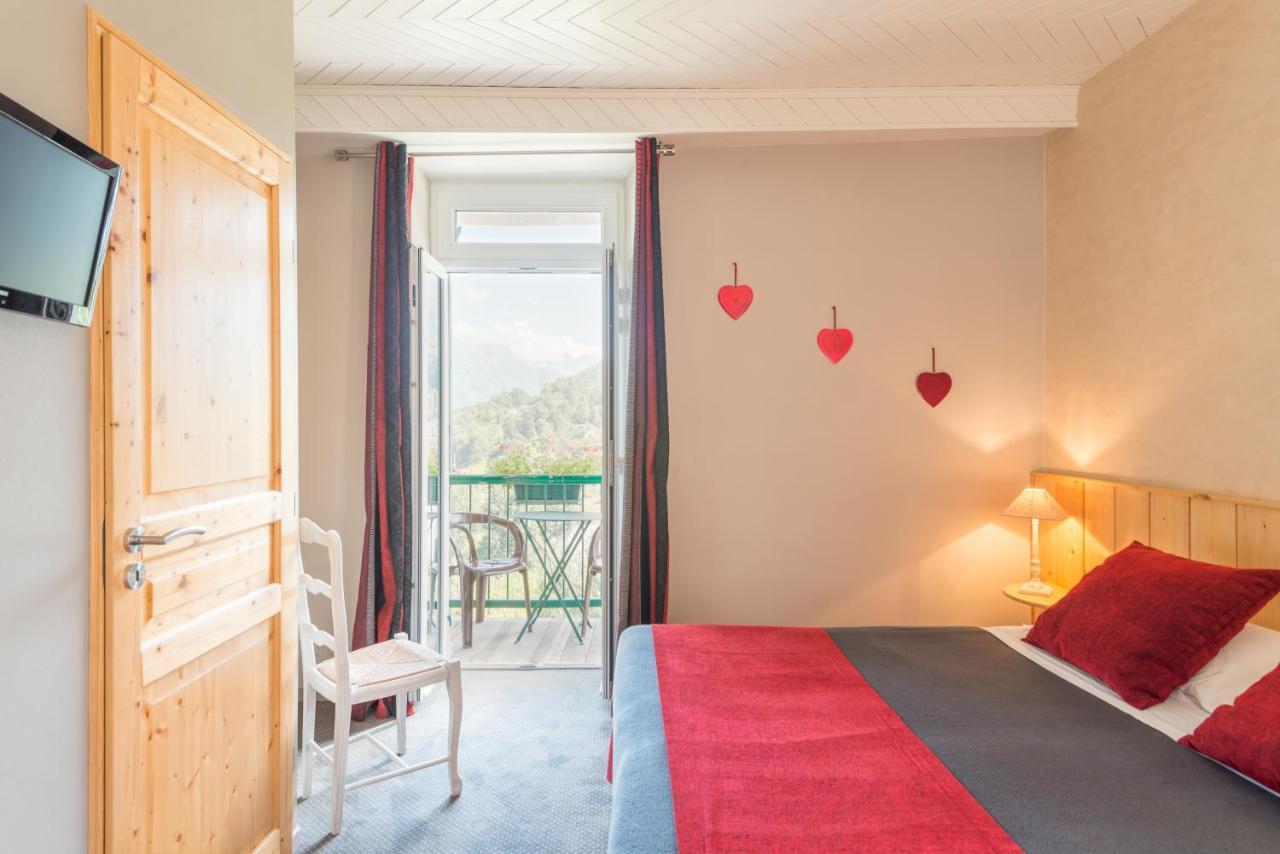 Auberge Le Cabaliros Arcizans-Avant Exteriör bild