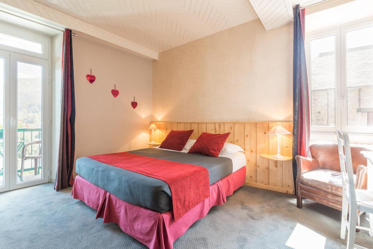 Auberge Le Cabaliros Arcizans-Avant Exteriör bild