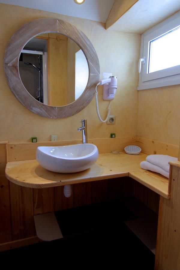 Auberge Le Cabaliros Arcizans-Avant Exteriör bild